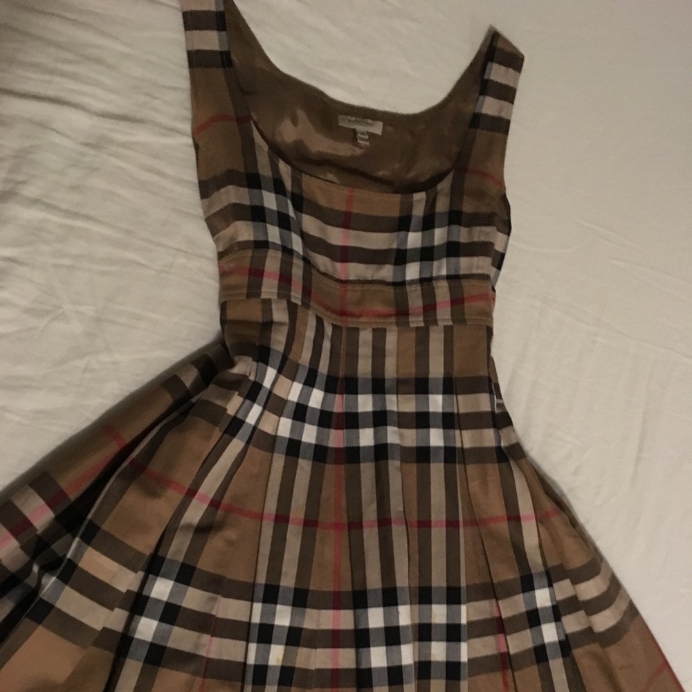 Authentic! Burberry Pleated Dress